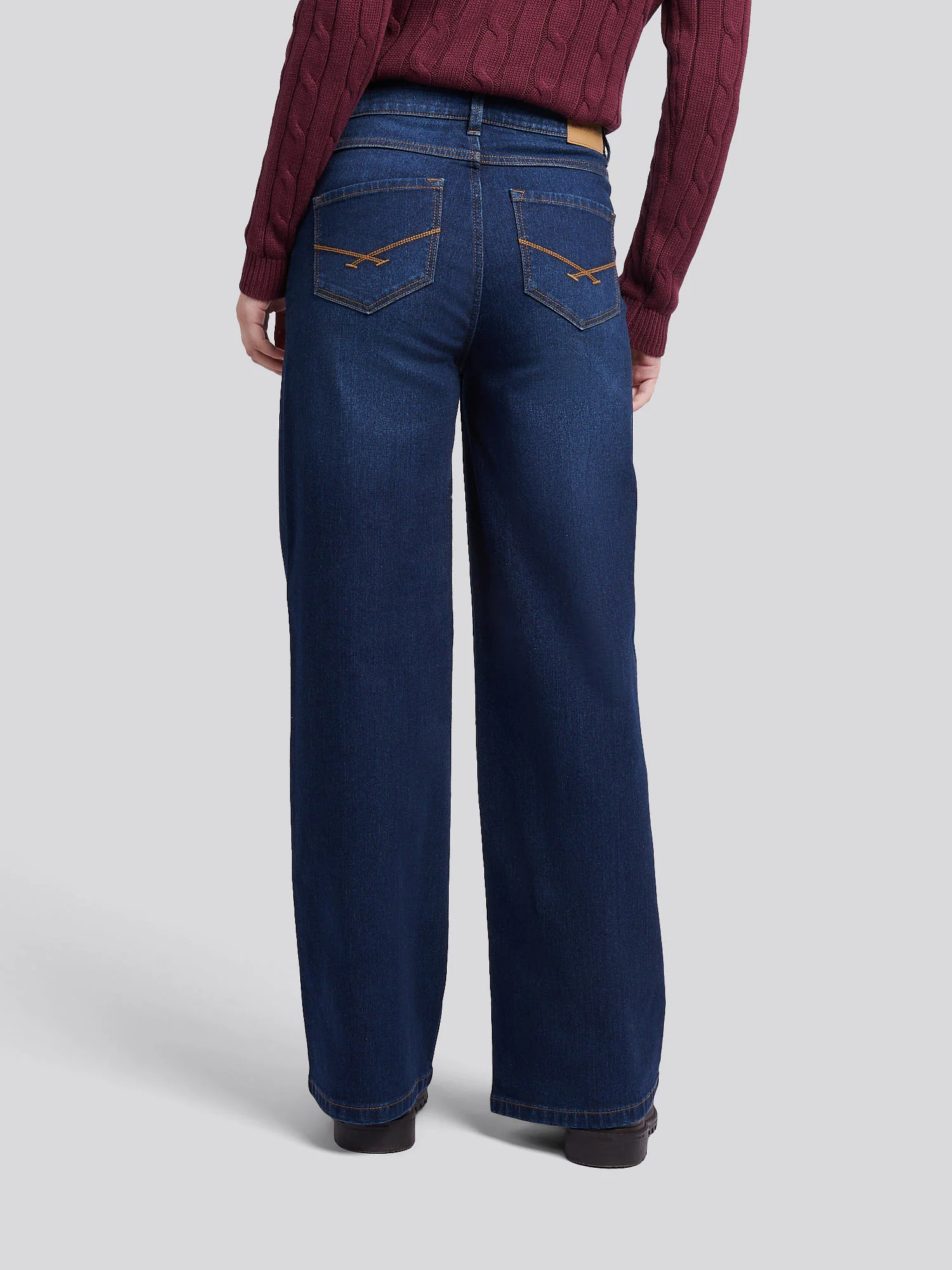 Womens Wide Fit Jean Dark Blue Wash - Image 4